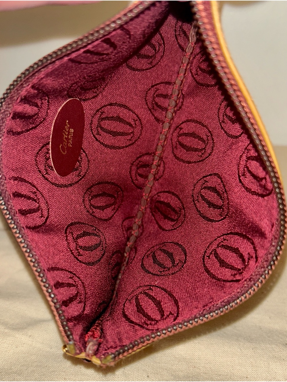 vintage Must de Cartier leather pouch/wristlet in Mustard. Rare Colorway - Picture 6 of 7